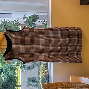 Talbots woman black white houndstooty sleeveless knee length